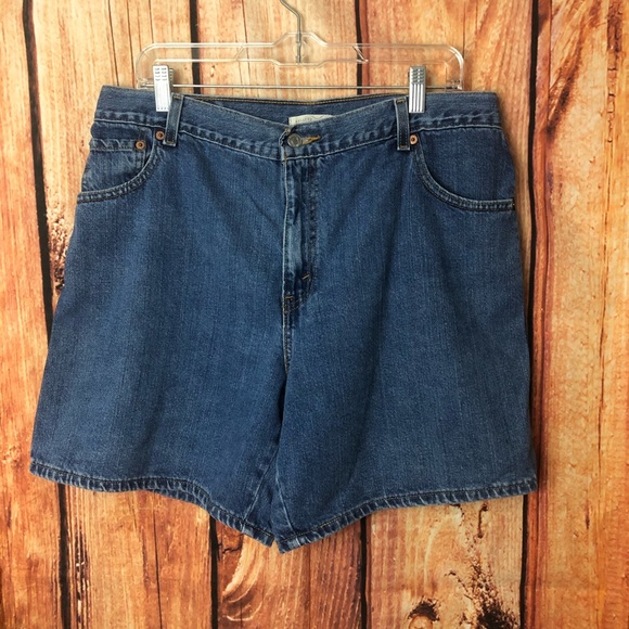 Levi’s Jean Shorts 550